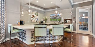 Sadler House Luxury Apartment Homes Gallery 9