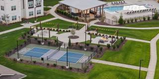 Farmhouse Luxury Apartments Gallery 35