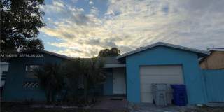 3731 NE 12th Ter Gallery 1