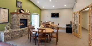 Platinum Valley Apartments Gallery 15