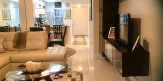 2220 N Cypress Bend Drive Gallery 1