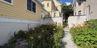 156 GREEN Street Gallery 6