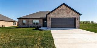 1000 Tracey Ln Gallery 1