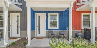 New Downtown Longmont Townhome | Office + 2BDR Gallery 8