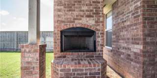 4 Bedroom Home with Upstairs Bonus room in Edmond Gallery 24