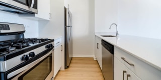 300 East 39th Gallery 44