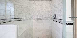 Exquisite Tree Section Home with A/C Gallery 20