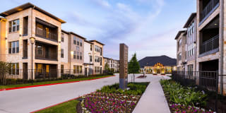 Alexan Magnolia Gallery 1