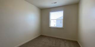 SPACIOUS HOME AVAILABLE IN DESERT COLOR! Gallery 29