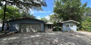 double lake front 4/2 house with swimming pool Gallery 1