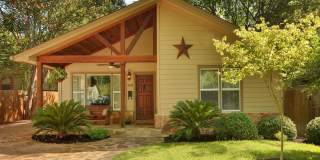 610 W. North Loop Gallery 1