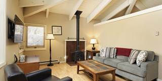 18 Edgewood Lane Gallery 32