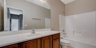 4 Bedroom Home in Silverstone Ranch Gallery 32