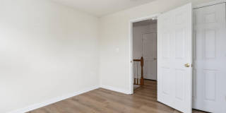 341 BULLSKIN Street Gallery 26