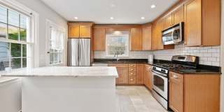 5 River Street Gallery 1