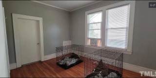 Room in 2 Bedroom Home at Holloway St Gallery 1