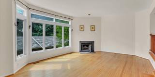 31 VALERIAN CT Gallery 10