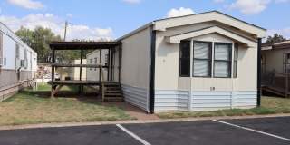 Updated 3 bedroom 2 bath Mobile Home near SWOSU Gallery 1