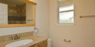 Great Home in Windsor Park Gallery 25