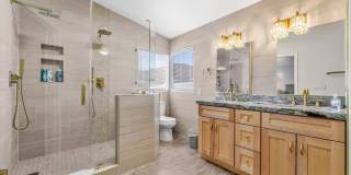 FURNISHED - Henderson Gem! Gallery 19