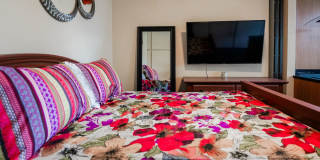 Fully Furnished Mid-Term 2-Level Condo | 1,549 Sq Ft | Private Parking | Shared Living Fully Furnished Mid-Term 2-Level Condo | 1,549 Sq Ft | Private Parking | Shared Living Gallery 11
