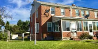 Charming 3BD/1.5BA Townhome in Eastwood, Baltimore! Gallery 1