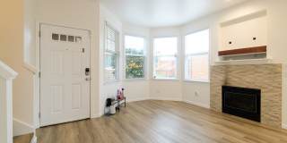 10547 Midvale Avenue North - DUnit D Gallery 2