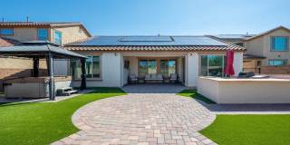 5758 S Clonmellon Avenue 5758 S Clonmellon Avenue Gallery 1