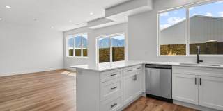 481 W 1760 N - 28 Gallery 2