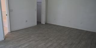 Large 4 bedroom home awaits your arrival! Gallery 14