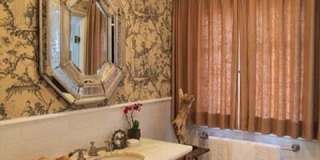 427 12th St Gallery 11