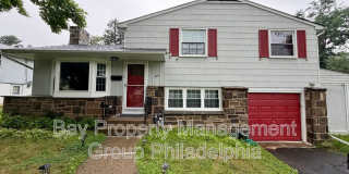 300 Winding Way Gallery 1