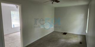 Great Apartment In Hillcrest across from Scott Field!!!!! Gallery 10