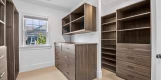 17 Ludlow Lane Gallery 24