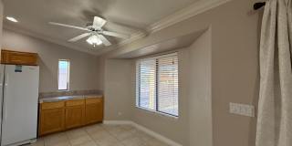 Unfurnished - Long term - Salt water Pool Gallery 5