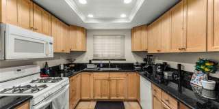 Resort-Style Living in Signal Hill - 2 Bed/2 Bath Condo for Lease Resort-Style Living in Signal Hill - 2 Bed/2 Bath Condo for Lease Gallery 3