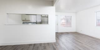 Garden Hill Apartments Gallery 25