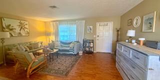 LAKE VIEW - NEVER FLOODED 4/3 Gallery 7