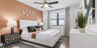 Alvista Hollywood Gallery 60