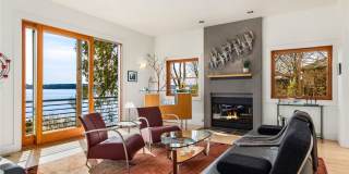 Architectural Seattle Masterpiece with Panoramic Water Views Gallery 11