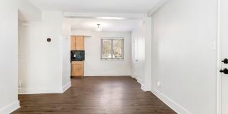 227 N Dotger Avenue Gallery 8