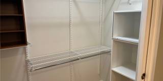 101 SCHOLZ PLAZA ph18 Gallery 37