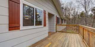 Spacious 5 Bedroom Home in Ooltewah with two separate living areas! Gallery 3