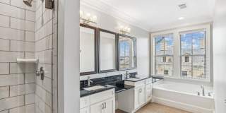 2100 Queens Gallery 4