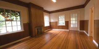 NO STUDENTS Available Now! Unique Large Home! Gallery 4