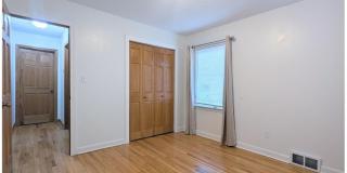 1618 Beech Street Gallery 6