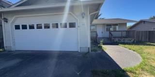 Pet Friendly! Spacious Ranch-Style 3 Bedroom, 1 Bathroom Home in the Heart of Fortuna Gallery 1
