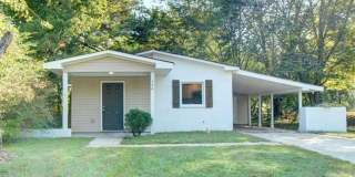THREE BEDROOM / 1 1/2 BATH HOME Gallery 1