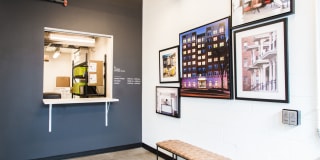 International Gallery 9