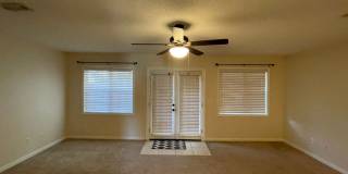 Foxchase Subdivision! END UNIT CLOSE TO COMMUNITY POOL Gallery 1